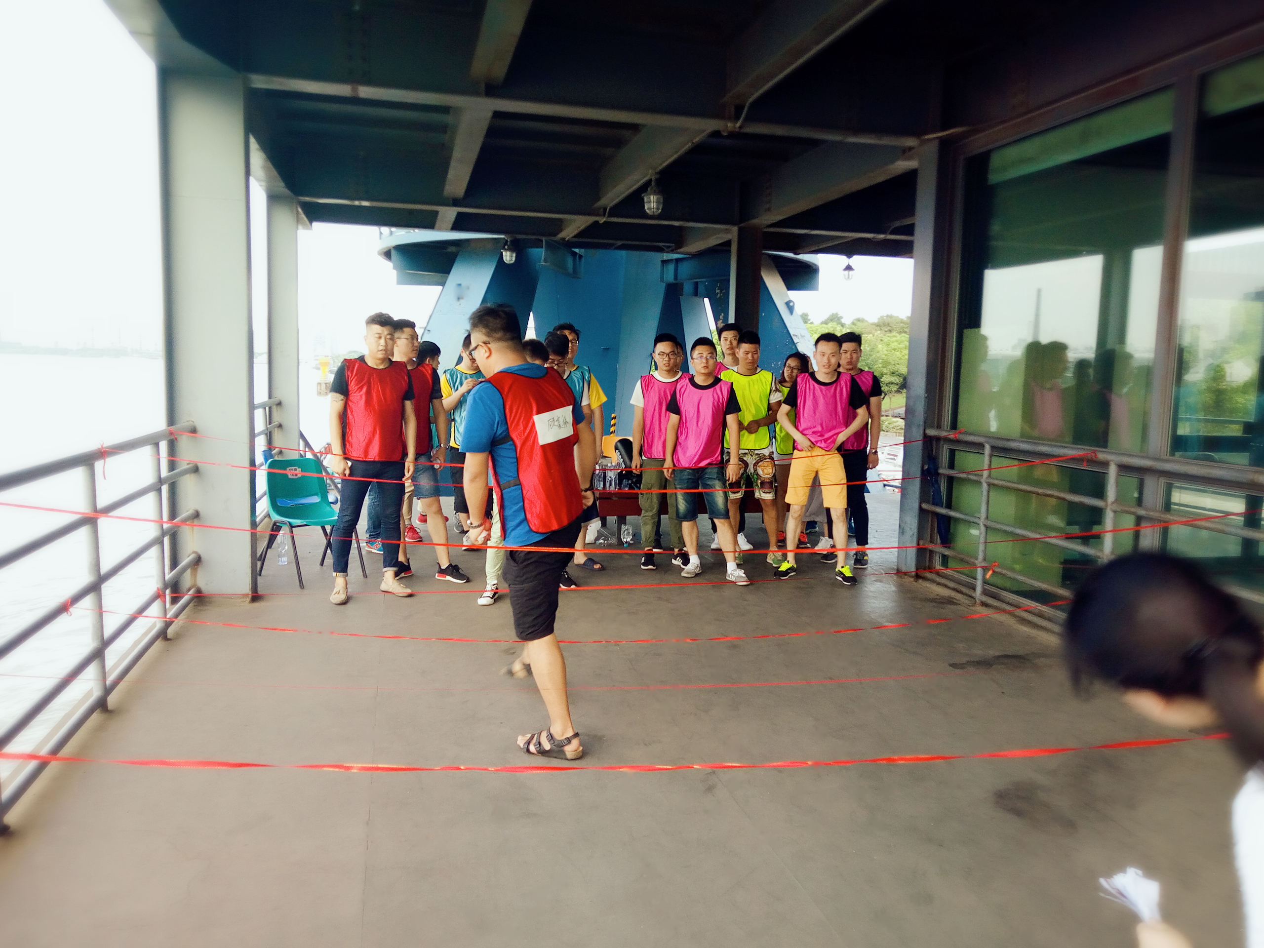 撕名牌？我们是这么玩的……(图3)