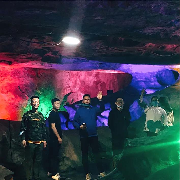 力全地产团建-林屋洞内