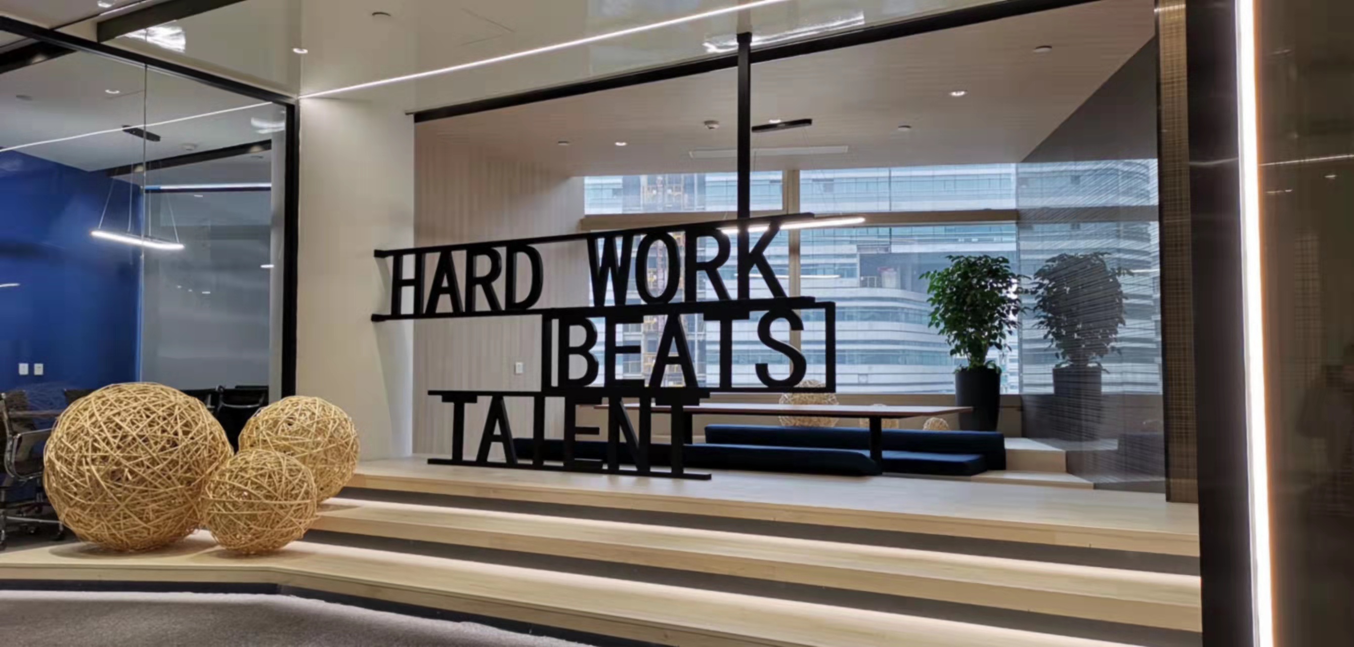 15-22031611421X61.jpg 虹桥火车站万通中心(图7)