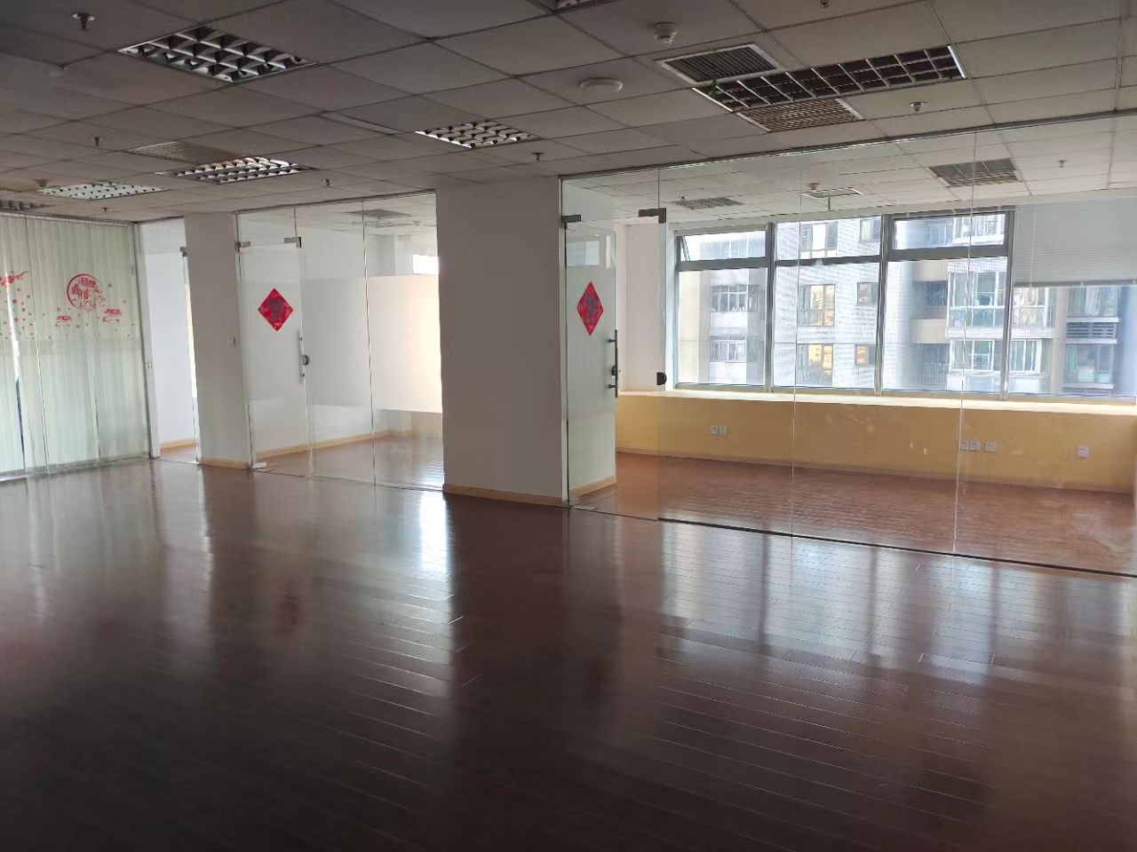 企业广场汉中路新客站200平三轨交通双面采光(图3)