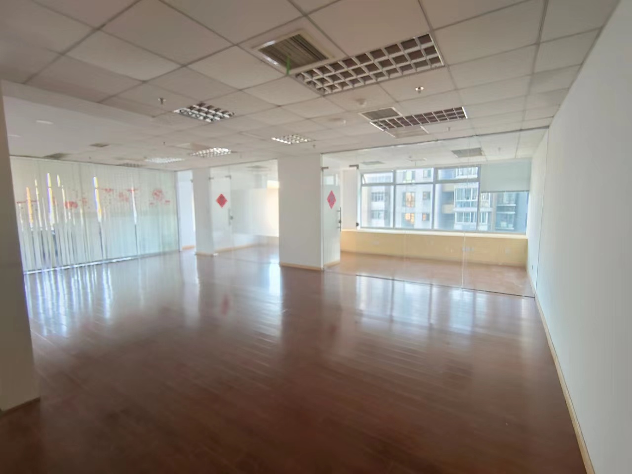 企业广场汉中路新客站200平三轨交通双面采光(图4)