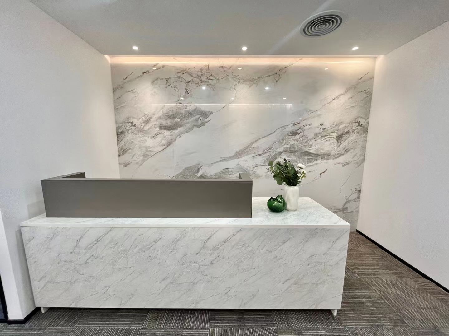 虹桥恒基旭辉中心办公室精装修带家具230平方出租(图4)