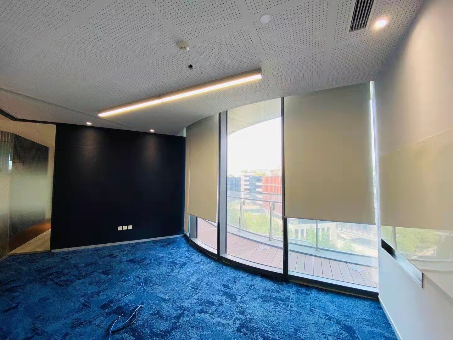 15-22031Q154455E.jpg 虹桥火车站绿谷广场(图10)