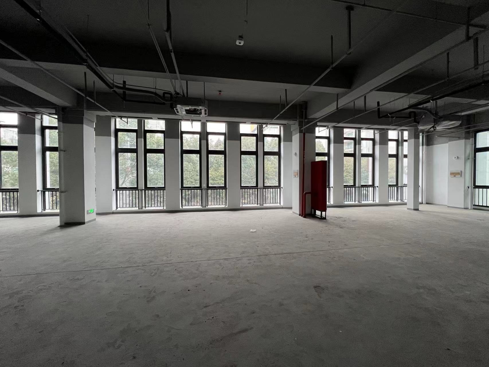 7-220322145022150.jpg 上海西站 天地科技园 可定制装修带家具 李子园 创意园 金融网络医疗政策扶持300平500平(图3)