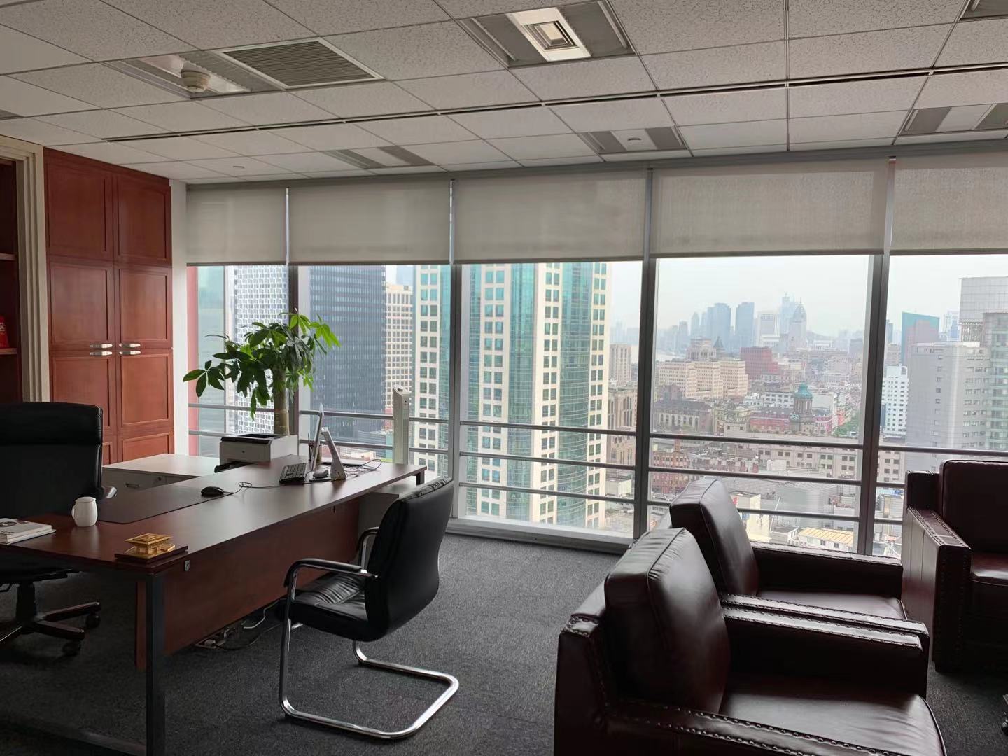 虹口中信广场中高区精装修看江500平现房(图2)