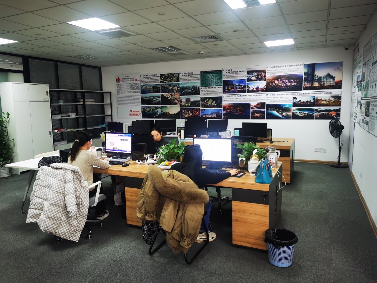 协信中心 拎包入住256平办公室(图1)