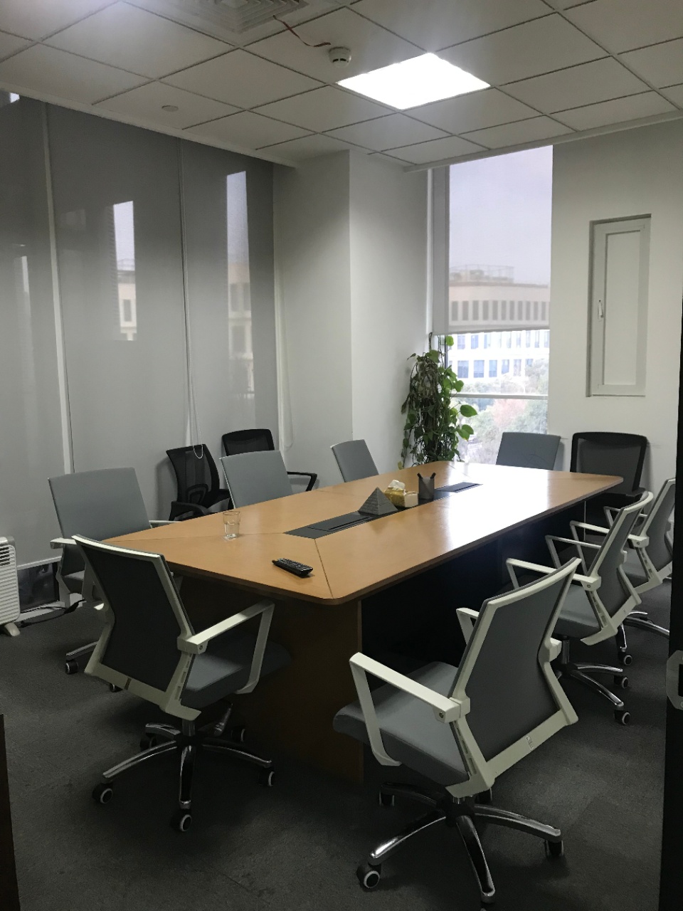 协信中心 拎包入住256平办公室(图4)