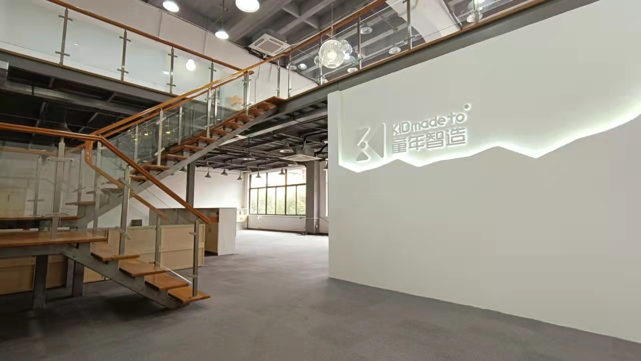 虹口区 双规交汇 德必运动loft 简单装修 复式结构 办公室选址(图4)