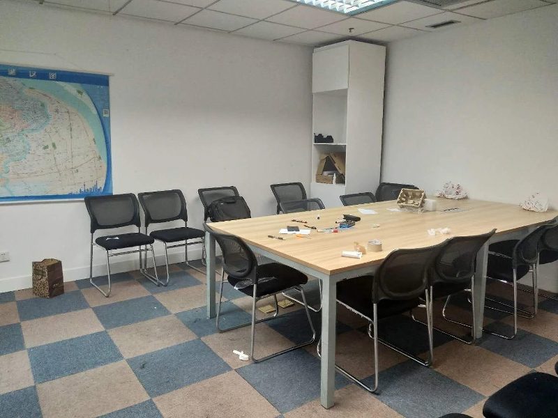 中建幸福空间，一号线彭浦新村地铁站旁，精装修带家具，配套齐全，交替便利(图2)