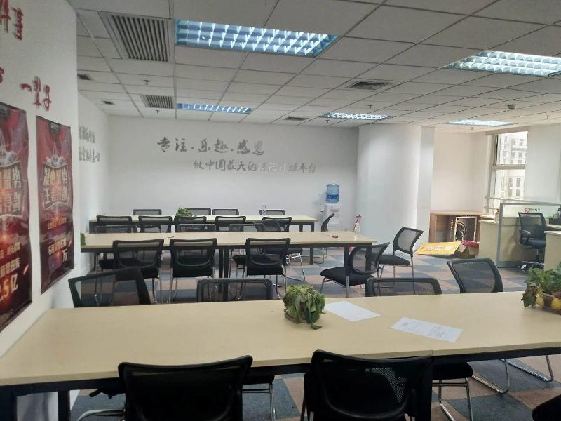 中建幸福空间，一号线彭浦新村地铁站旁，精装修带家具，配套齐全，交替便利(图5)