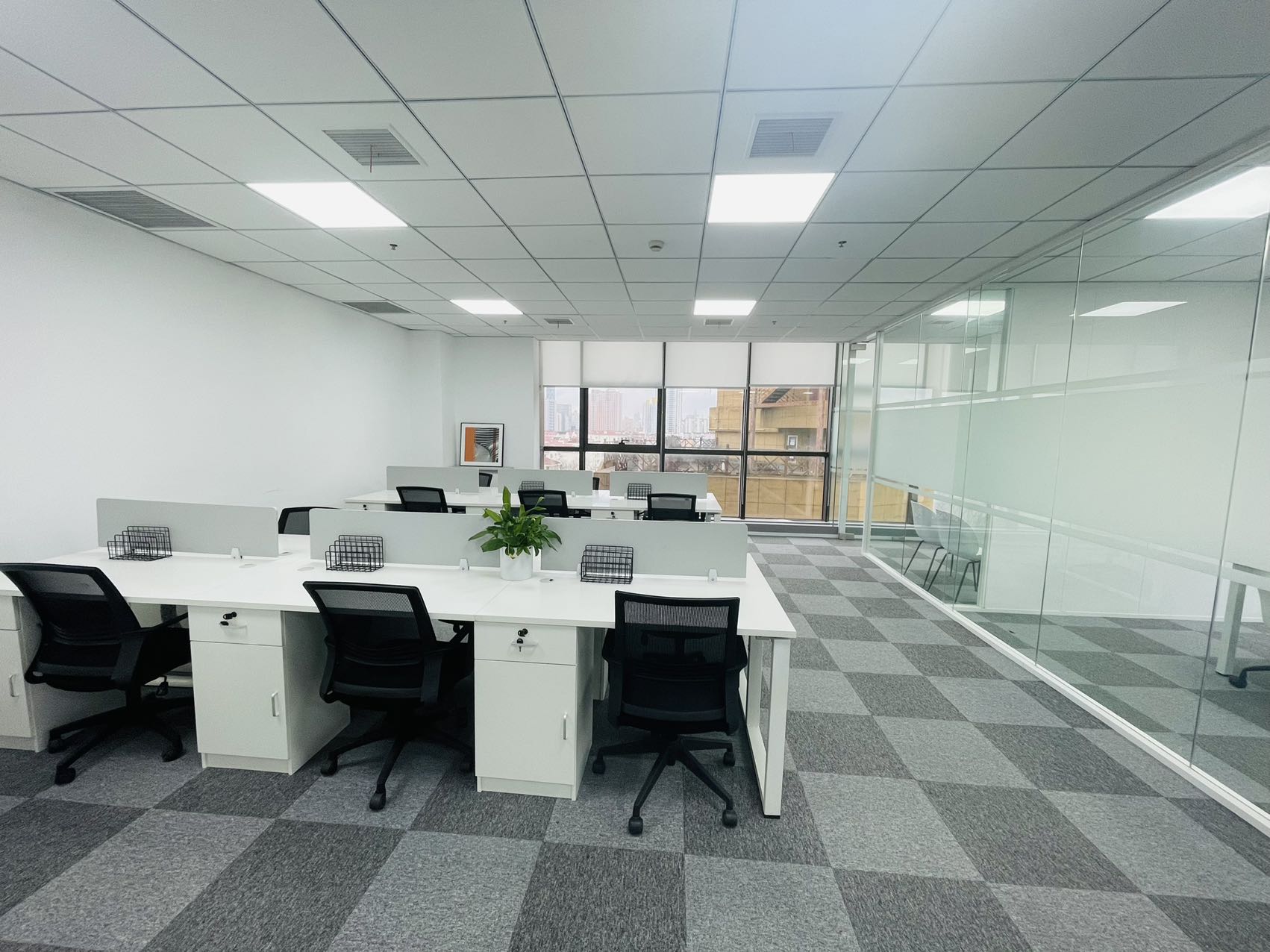 天会商务广场 精装修带家具 淞虹路站 临空经济园区 300平(图2)