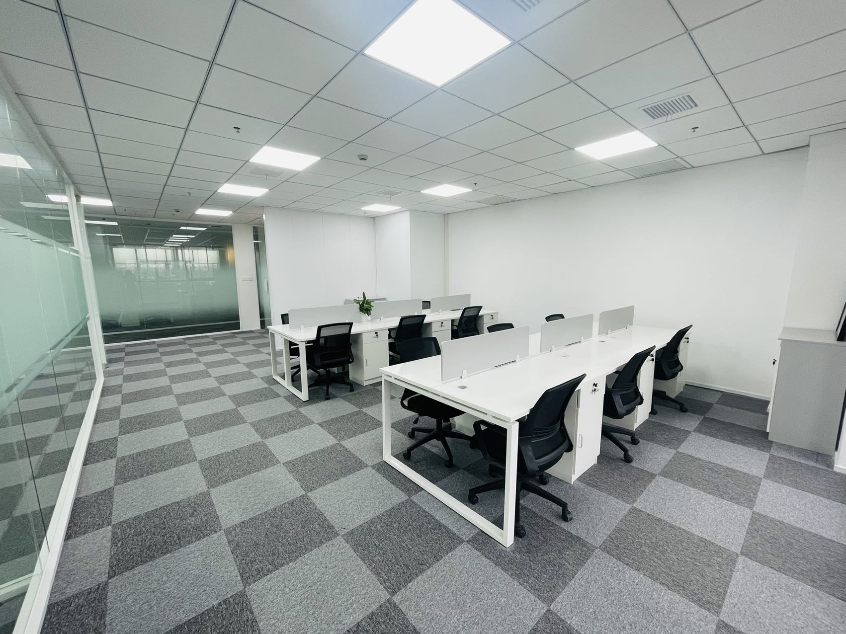 天会商务广场 精装修带家具 淞虹路站 临空经济园区 300平(图6)