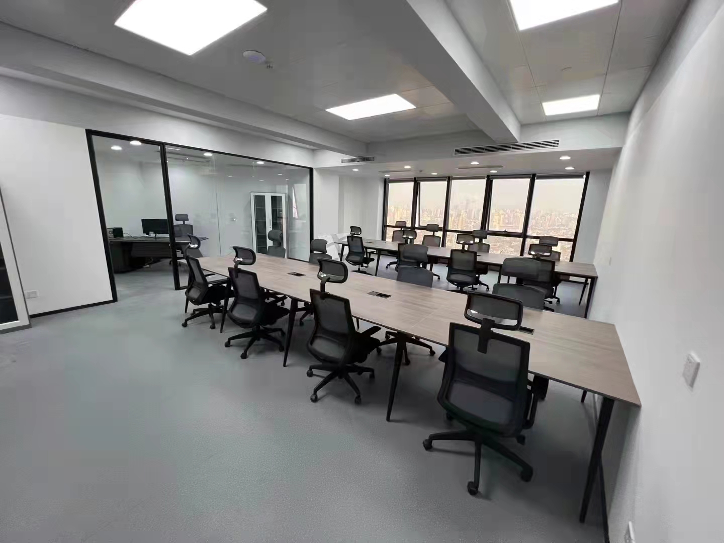 闵行银石科技园130平精装修带家具优质房源出租(图2)