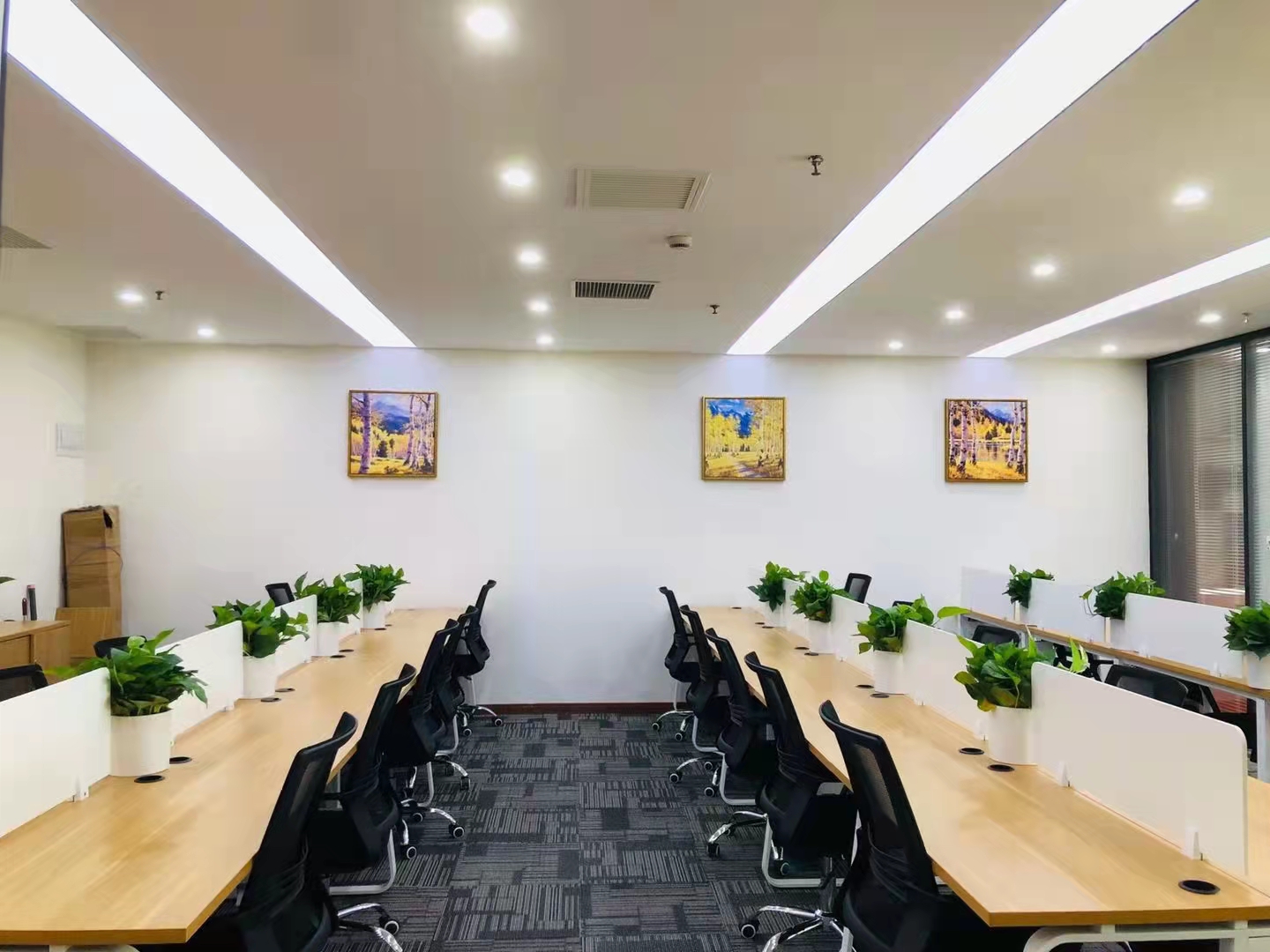 16-220406112124634.jpg 长宁金虹桥国际中心232平优质房源精品出租(图1)