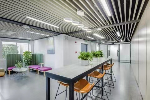 16-220406112640242.jpg 长宁金虹桥国际中心110平精装修带家具优质房源出租(图1)