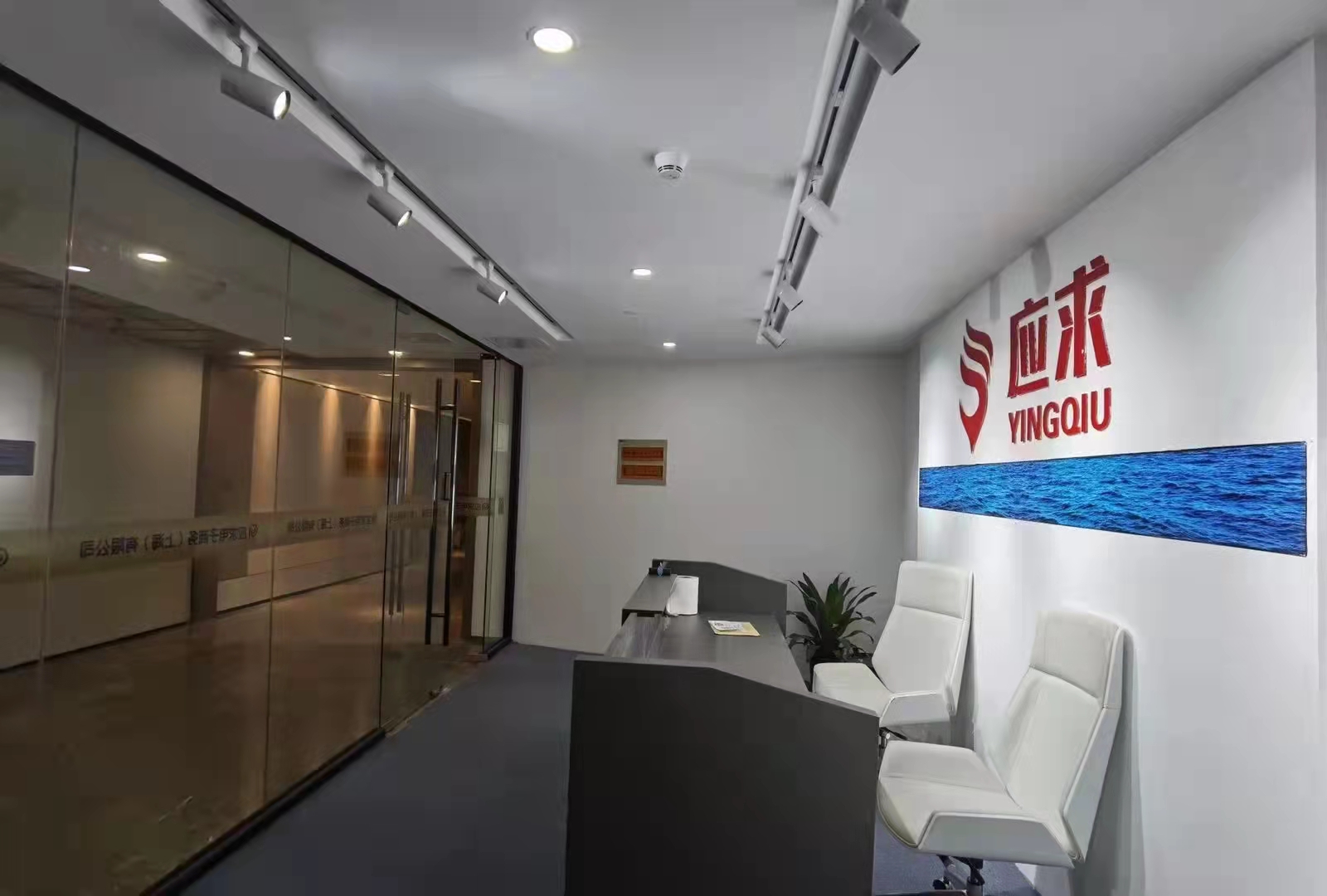 16-22040G0523M42.jpg 长宁东银中心460平精装修带家具优质房源出租(图4)