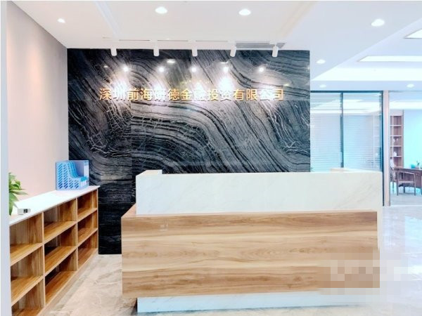中山公园龙之梦，地铁上盖，精装修带家具，看房随时，业主直租(图2)