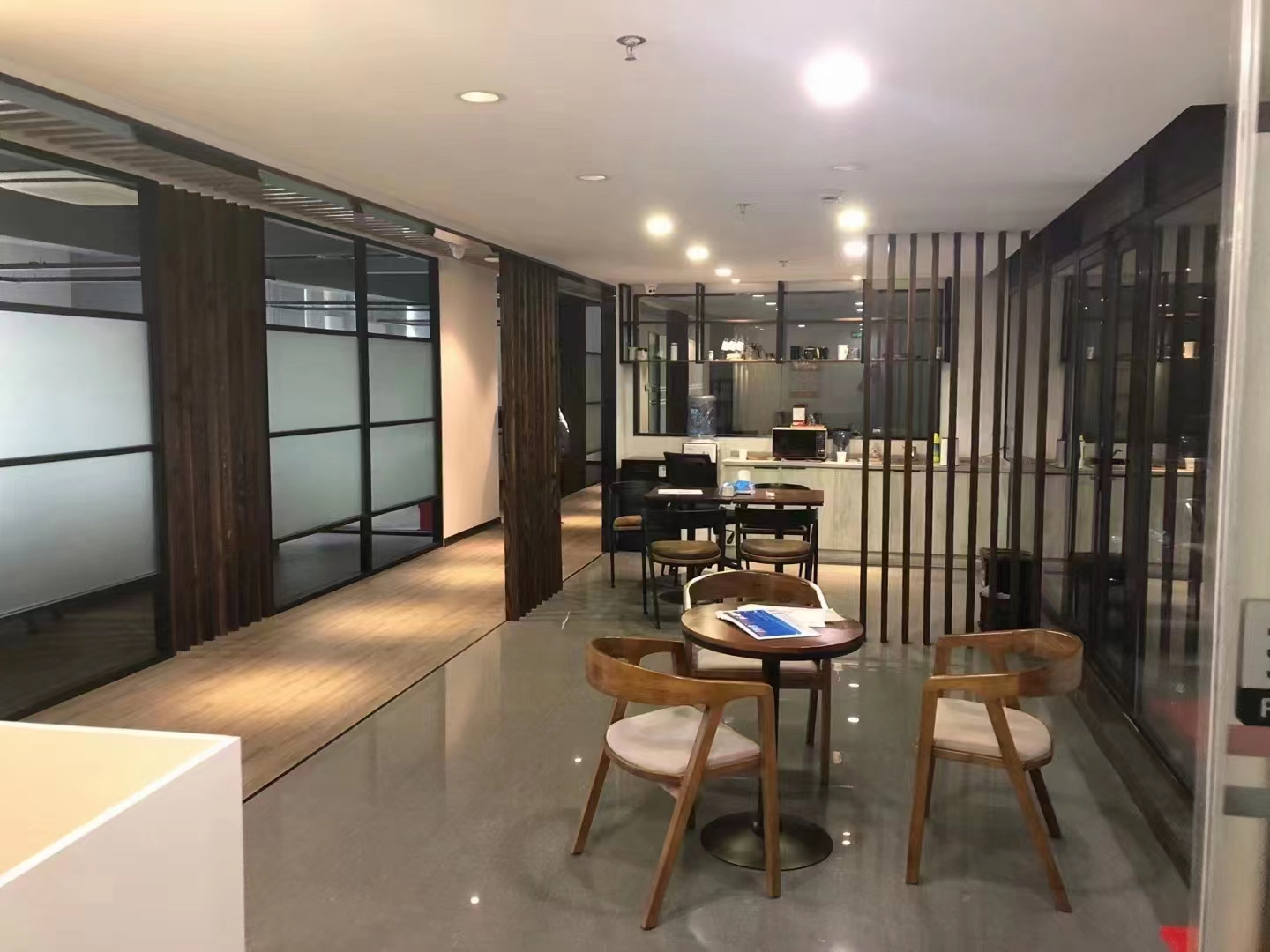 长宁虹桥南丰城550平精装修带家具优质房源出租(图3)