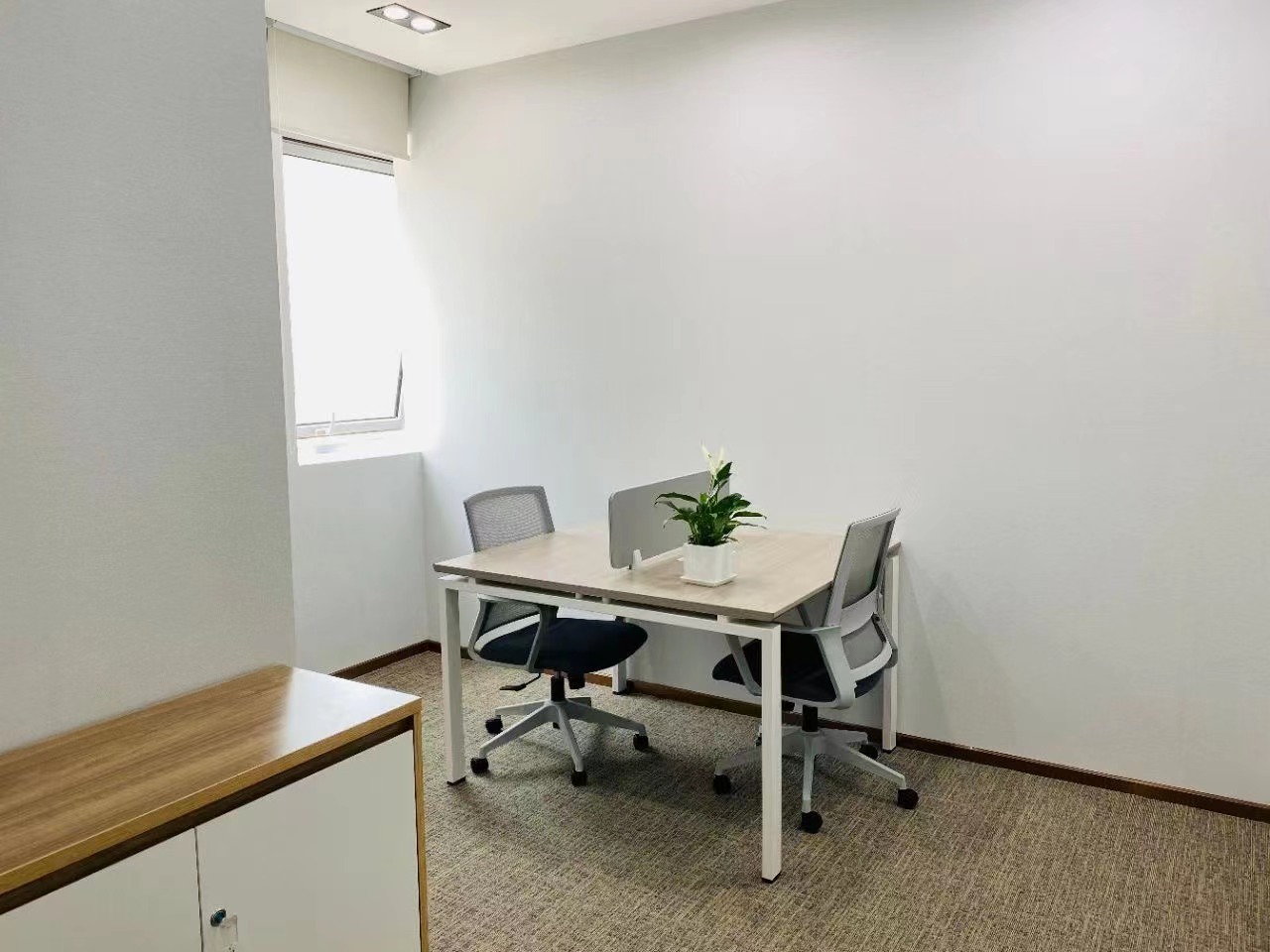 曹杨路我格广场200平精装修带家具拎包入住房型方正(图4)