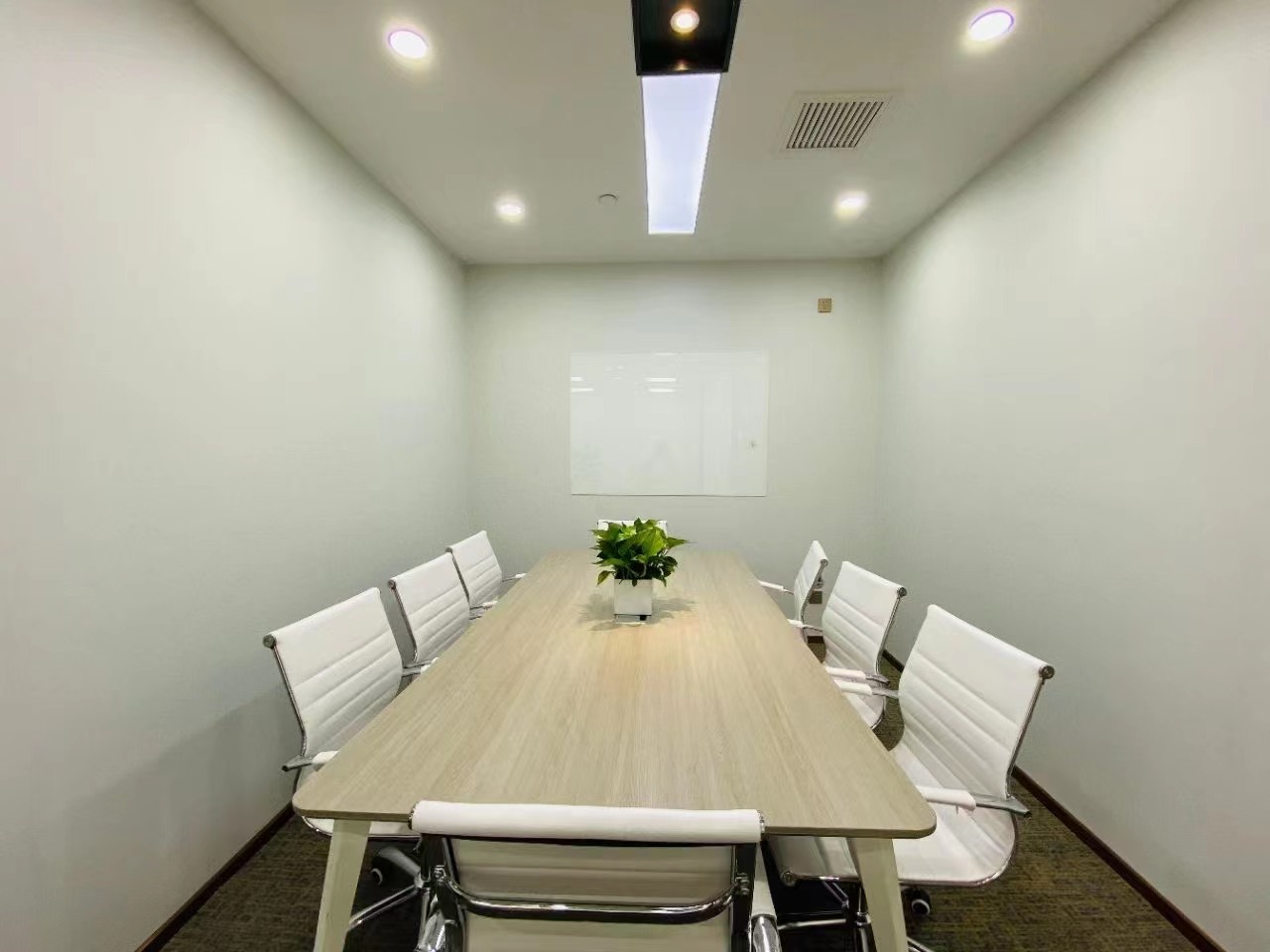 曹杨路我格广场200平精装修带家具拎包入住房型方正(图5)