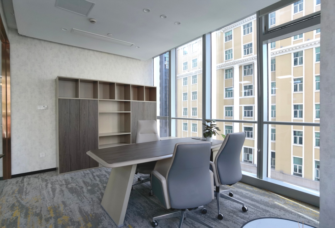 9-2204121Z049331.jpg 静安泰禾大厦280平精装全配落地窗双面采光(图6)