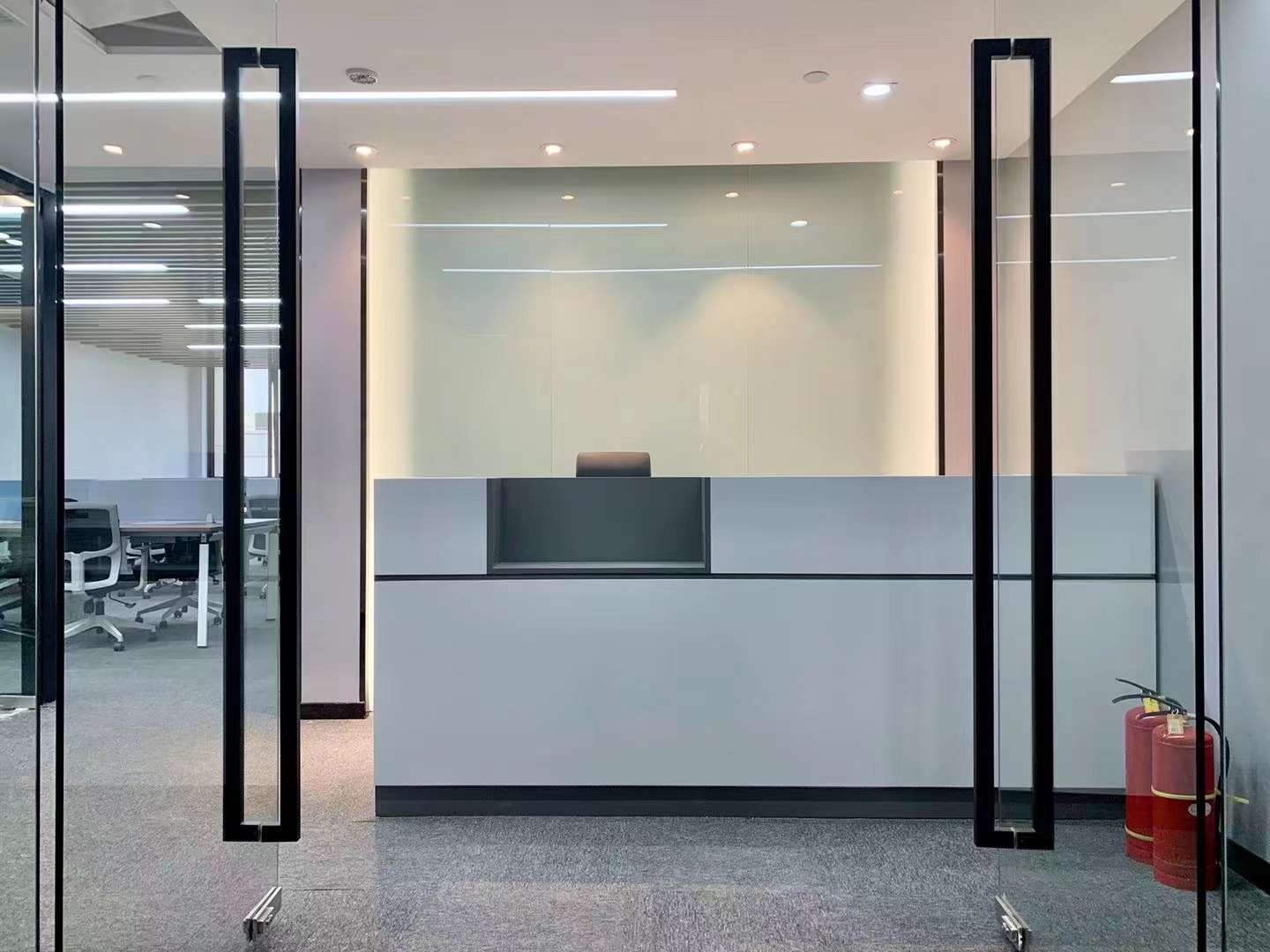 9-22041416425T55.jpg 长宁晨讯科技大楼200平精装修带家具拎包入住独立空调(图1)