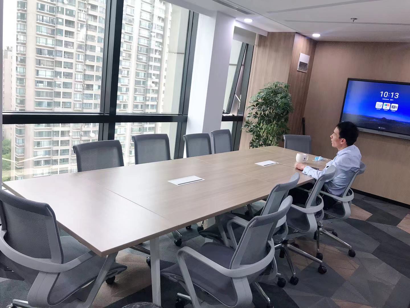 16-220415102G3230.jpg 长宁安泰大厦210平精装修带家具优质房源出租(图5)