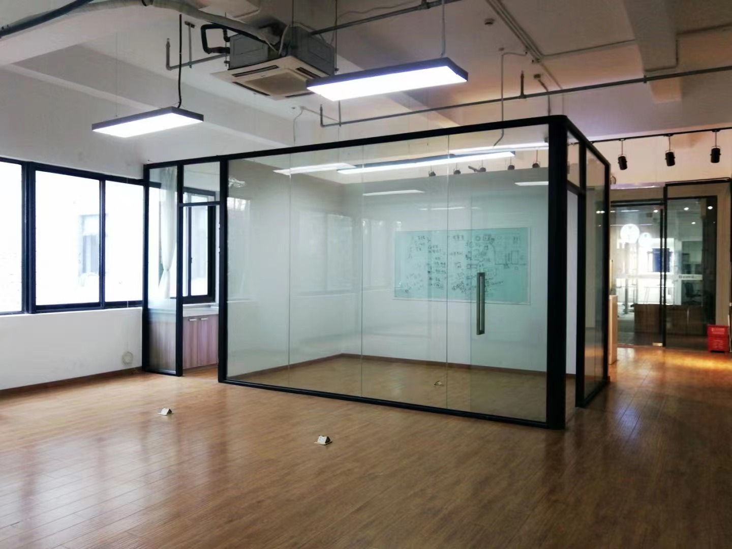 漕河泾钦江园180平现房带装修拎包入住带上下水24小时独立空调(图7)