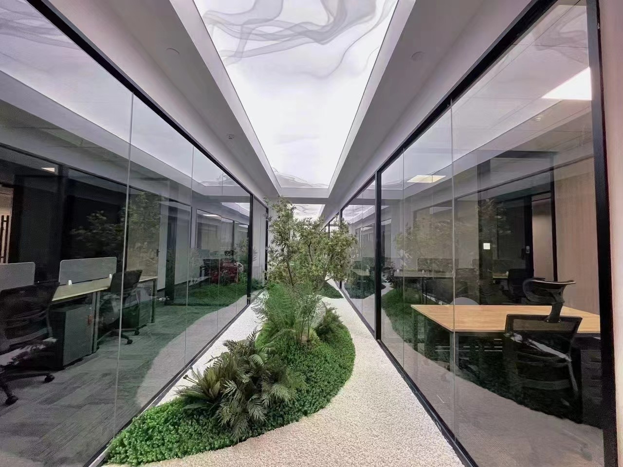 9-22041QH35VX.jpg 双狮汇大厦精装修带家具隔断可改多面积可选拎包入住(图3)