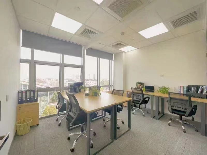 16-220420121235648.jpg 上海锦沧文华广场115平精装修带家具优质房源出租(图2)