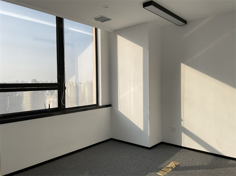 12-2204251AZ2455.jpg 陆家嘴地铁站,环球金融中心200平精装修带家具,拎包入住 挂壮收(图4)