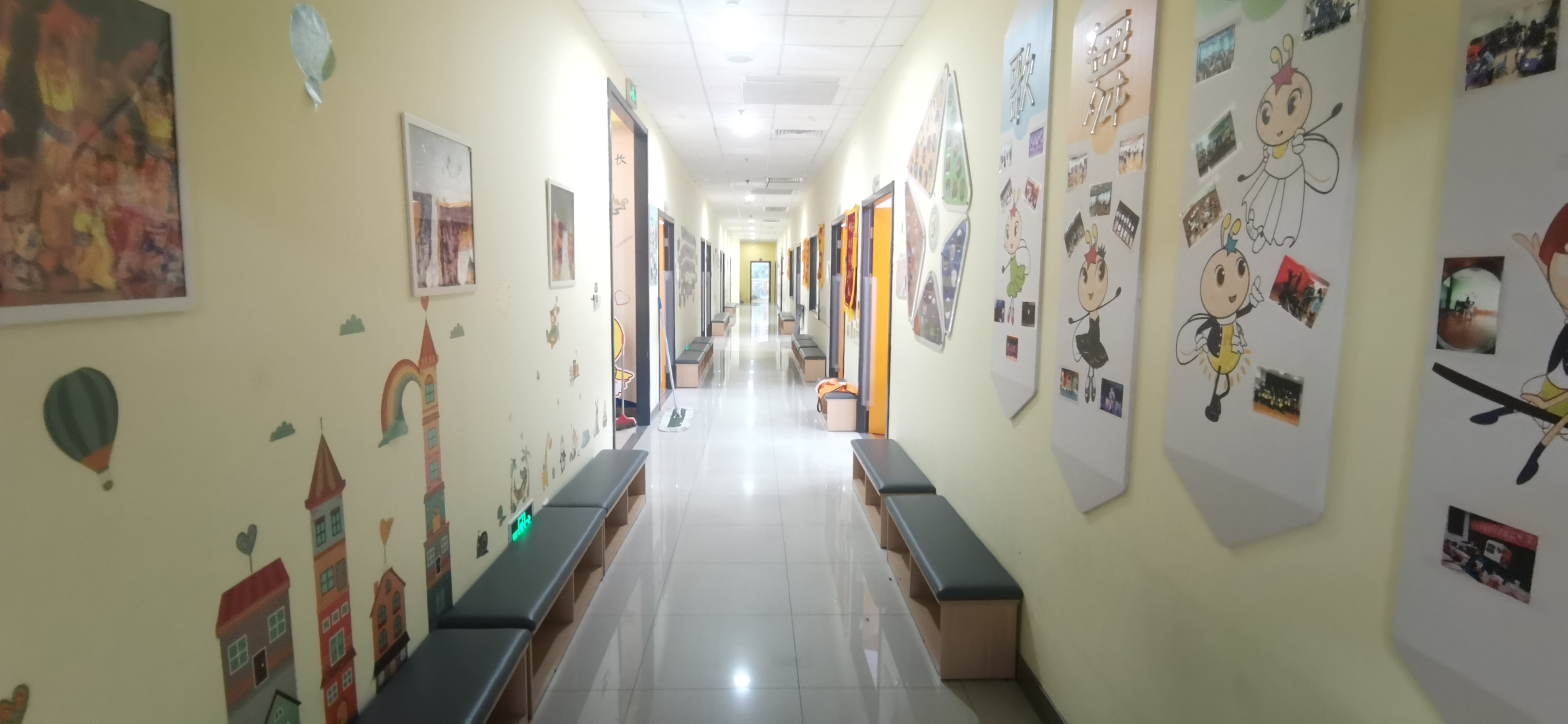 大宁财智1300平整层出租带装修隔断可拆接受注册(图3)