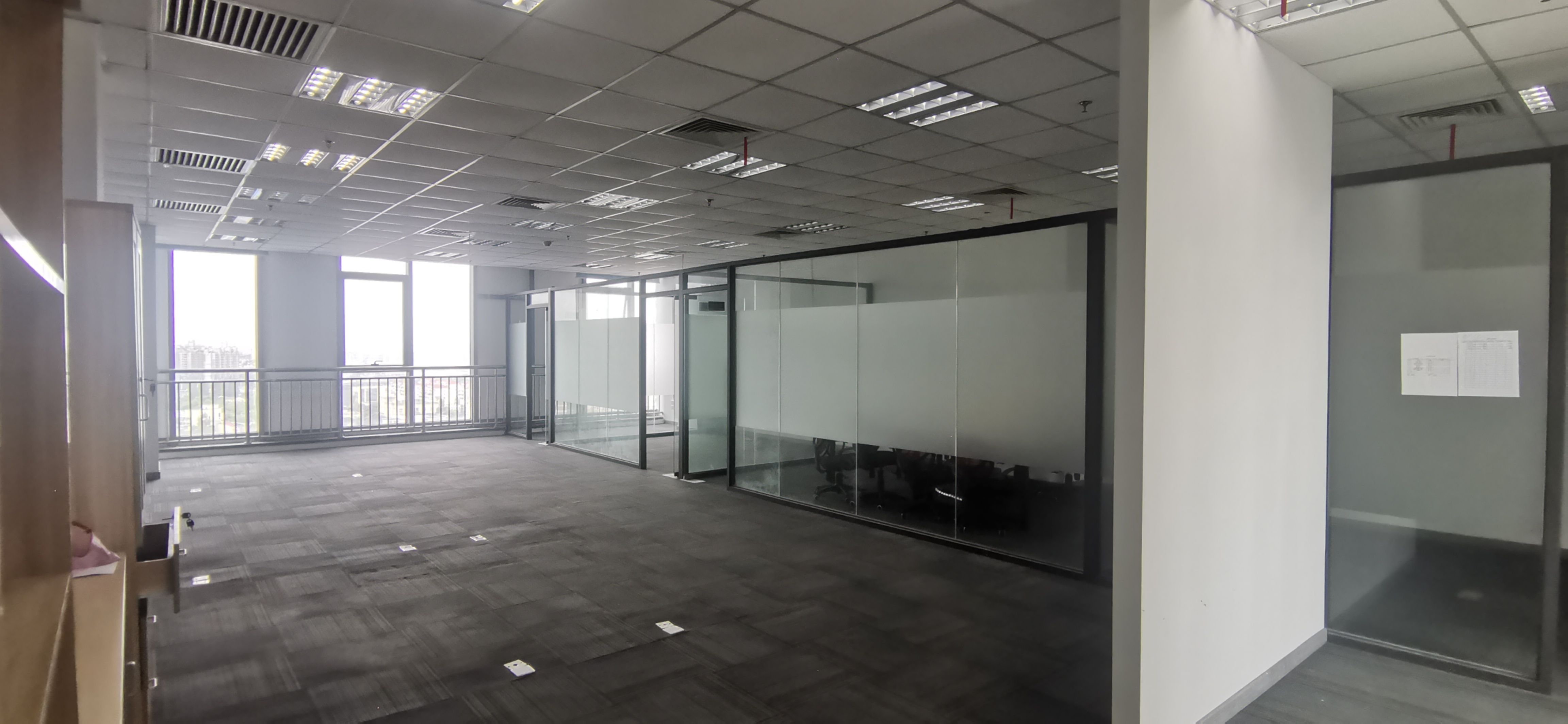 9-2204251Z231202.jpg 大宁财智190平带装修现房三隔断1号线上海马戏城站(图2)