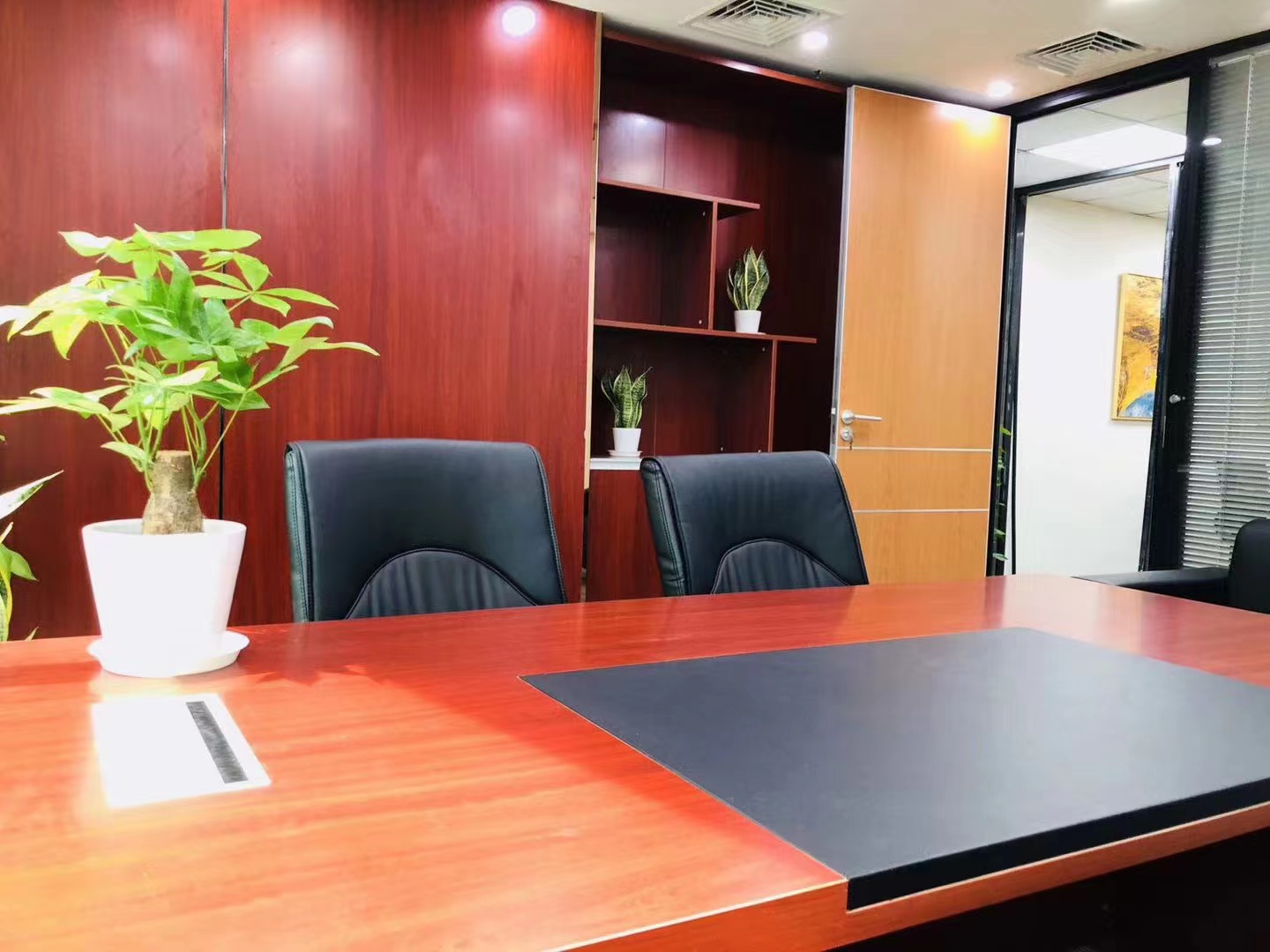 陆家嘴上海招商局大厦精装修带家具拎包入住(图2)