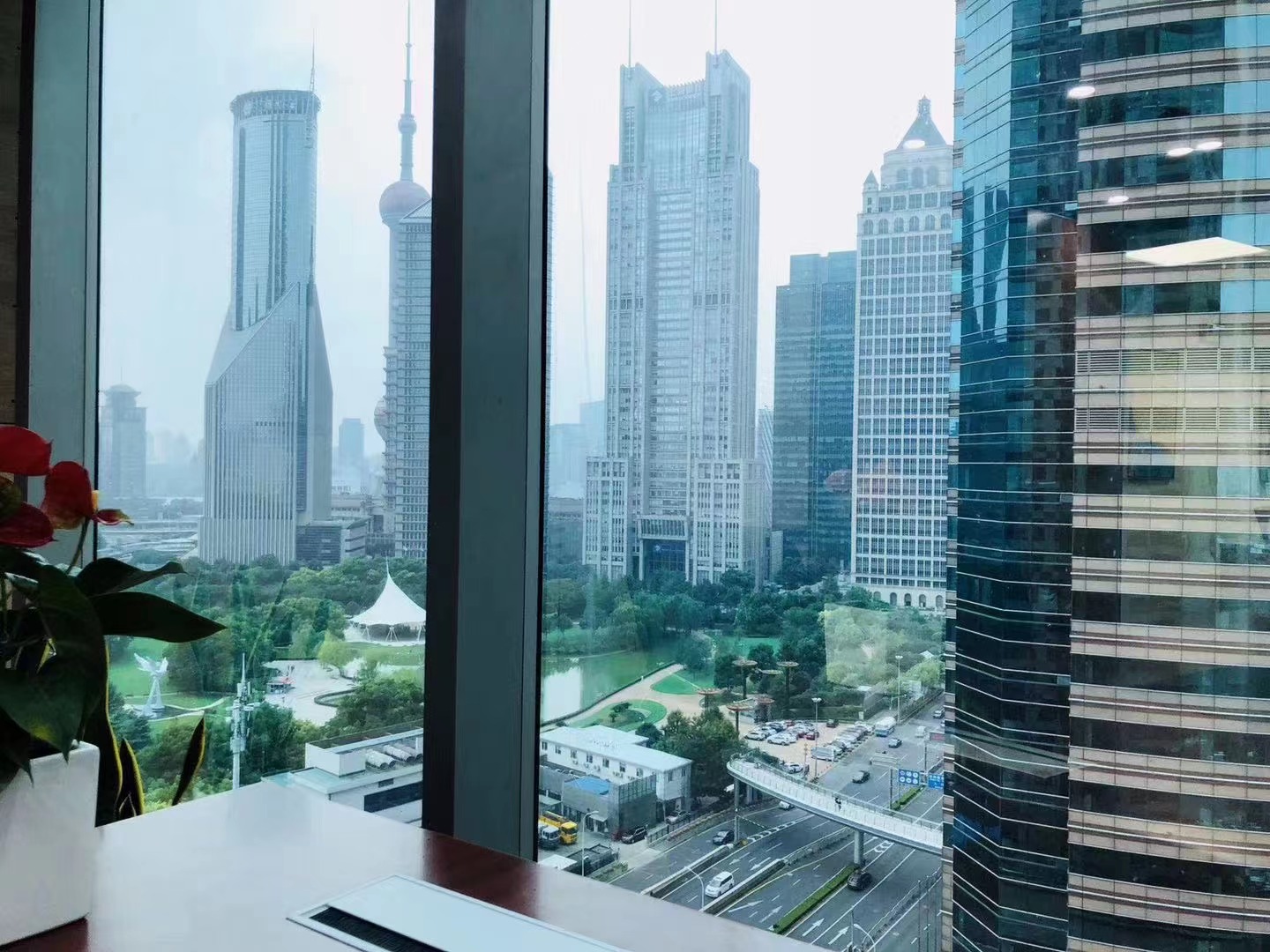 陆家嘴上海招商局大厦精装修带家具拎包入住(图5)