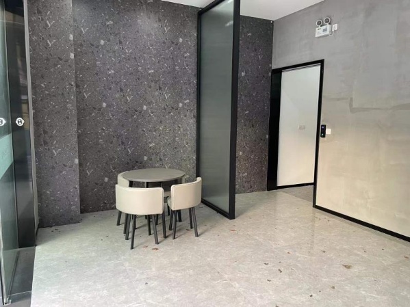 大宁财智中心310平带装修现房出租可注册(图2)