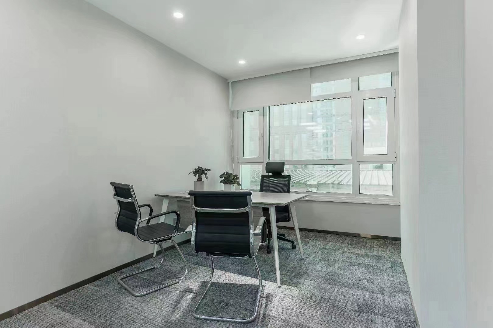 9-220429203S4522.jpg 外滩华盛大厦350平精装修带家具拎包入住(图2)