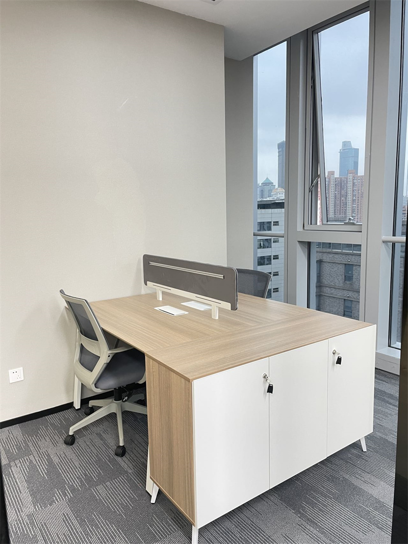 12-2205051514112a.jpg 徐家汇写字楼港汇办公室小面积精装工位纯写字楼独栋创意朝南(图3)