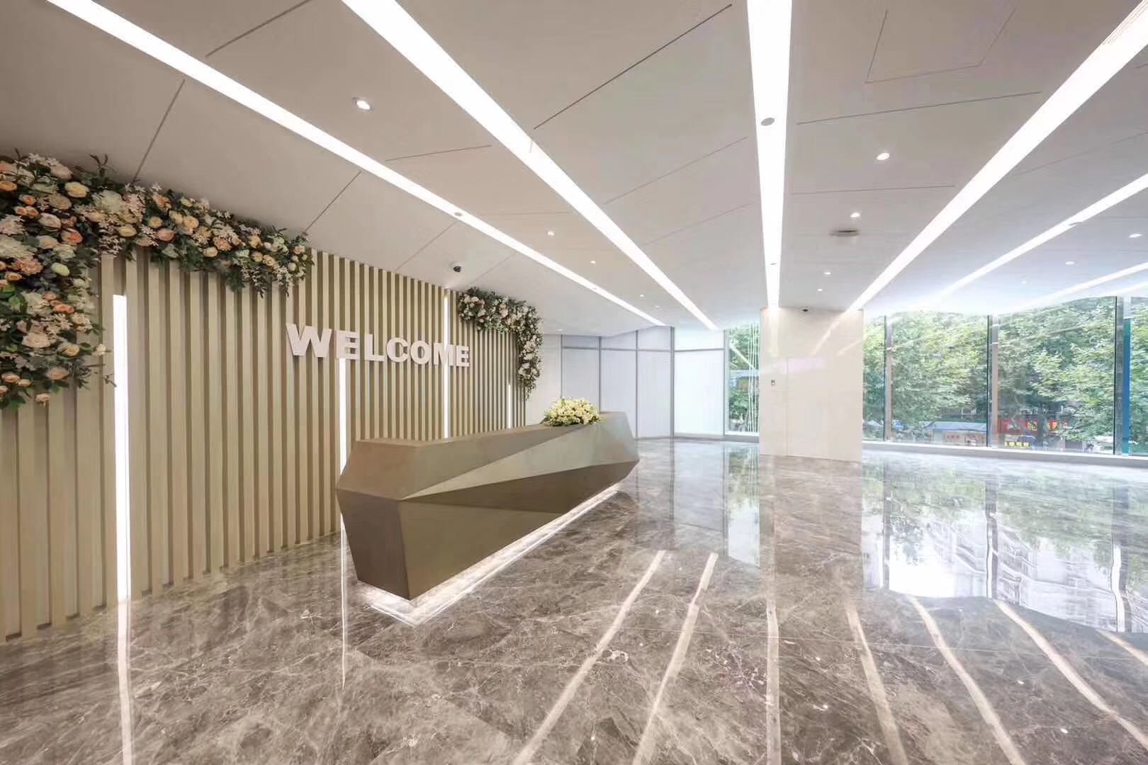 9-22050622302RU.jpg 徐家汇腾飞大厦精装修带家具拎包入住(图2)