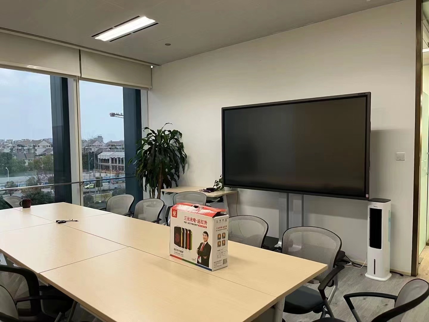 7-22050G04Z5M8.jpg 杨浦中航天盛广场 10号线三门路地铁站 高品质楼盘 精装修带家具 拎包入住 适合加班 交通方便 24小时空调 互联网科技游戏公司 杨浦商圈 100平200平出租(图1)