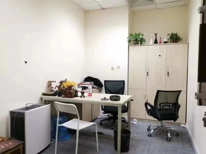 邮电大厦176平精装修带家具优质房源出租(图3)