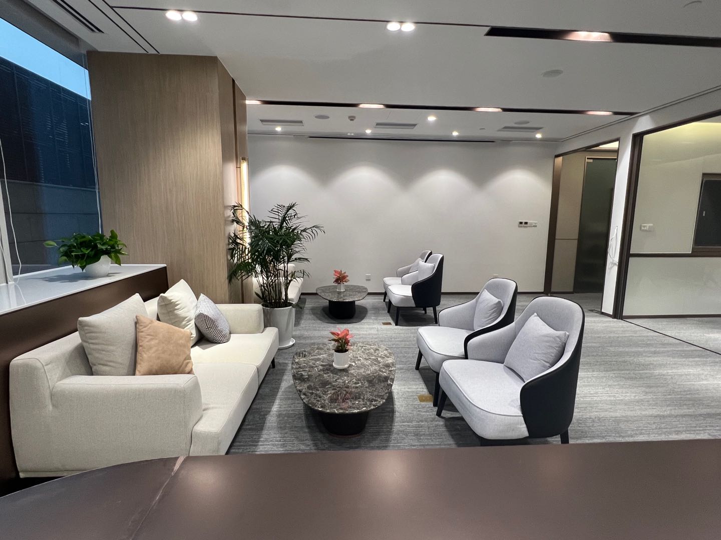 8-2205121459331S.jpg 陆家嘴21世纪大厦精装修带家具拎包入住460平(图10)