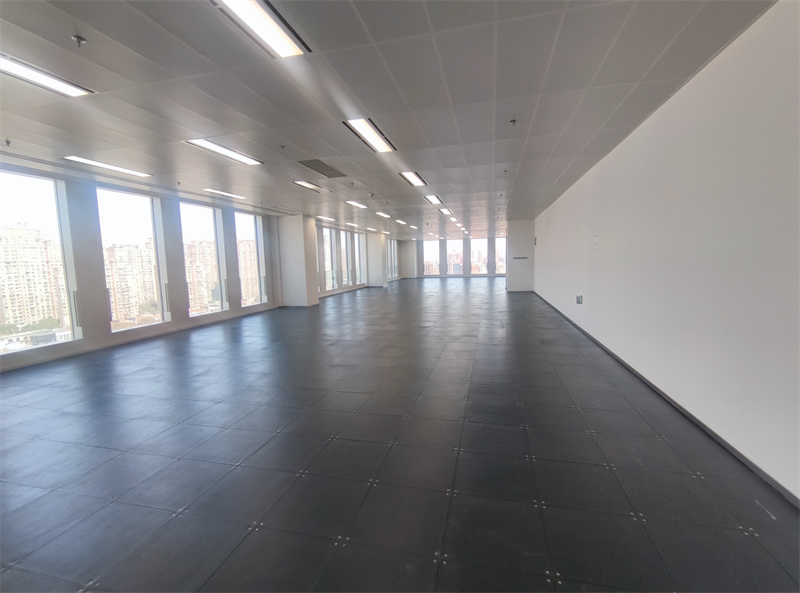 上海-都市总部大楼  人民广场公园都市总部大楼近来福士广场整层2100平!(图1)