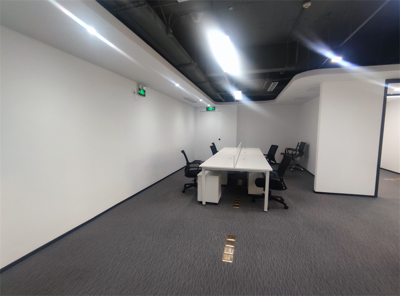 疫情下特价出租,送90天免租期|高区朝南 , 景观房源,定制装修(图5)