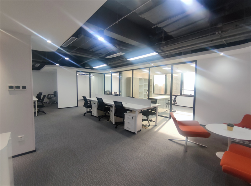 疫情下特价出租,送90天免租期|高区朝南 , 景观房源,定制装修(图15)