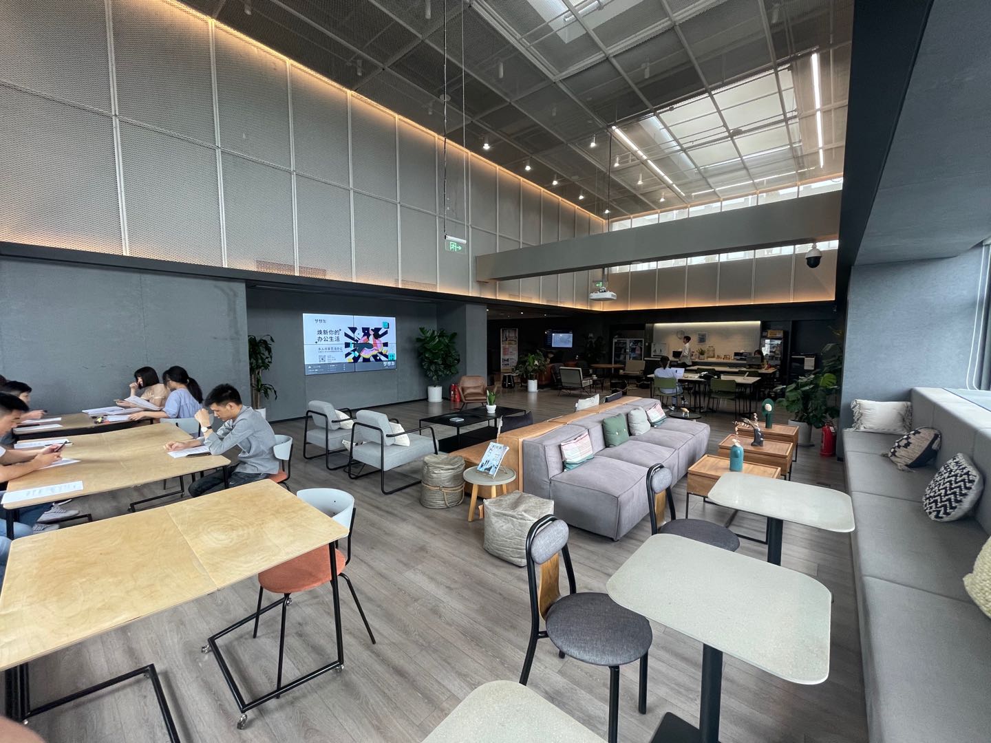 洲际中心带家具近凯德星贸环智国际隆宇国际达邦近南京西路(图2)