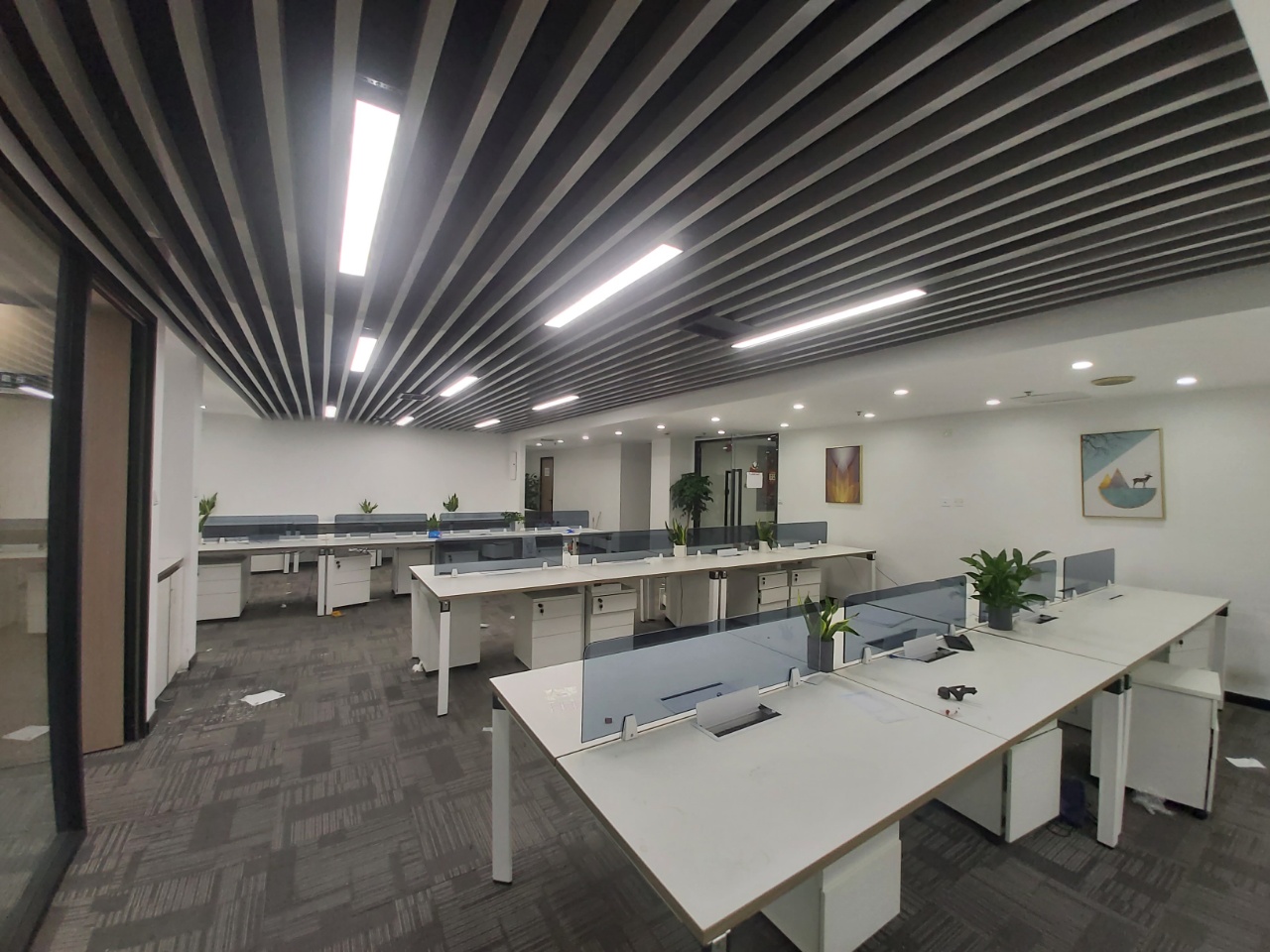 12-2205241P156129.jpg 静安商业办公聚汇,泰禾大厦高层采光好 , 精装修落地窗采光 I(图5)