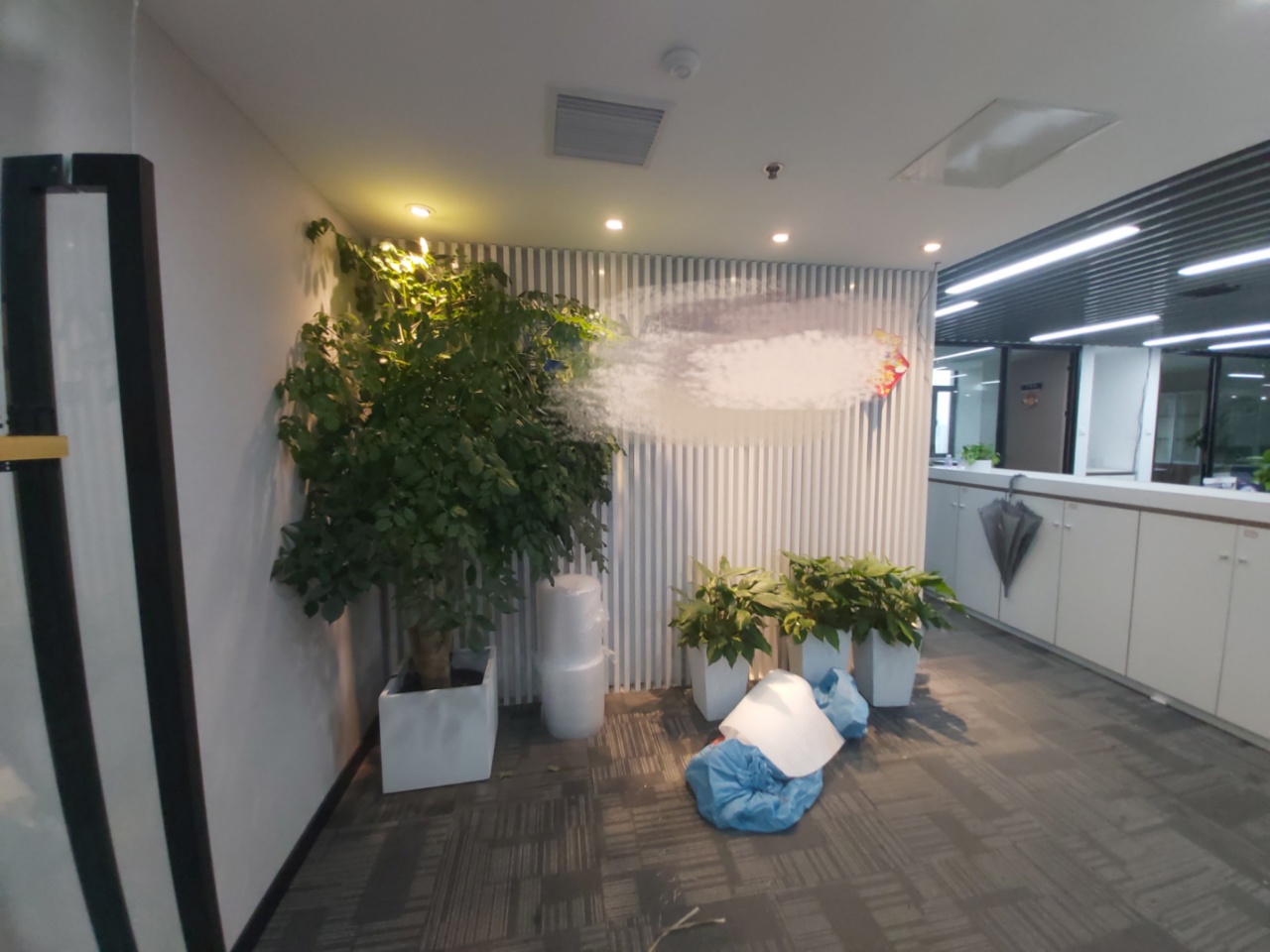 12-2205241P15D21.jpg 静安商业办公聚汇,泰禾大厦高层采光好 , 精装修落地窗采光 I(图1)