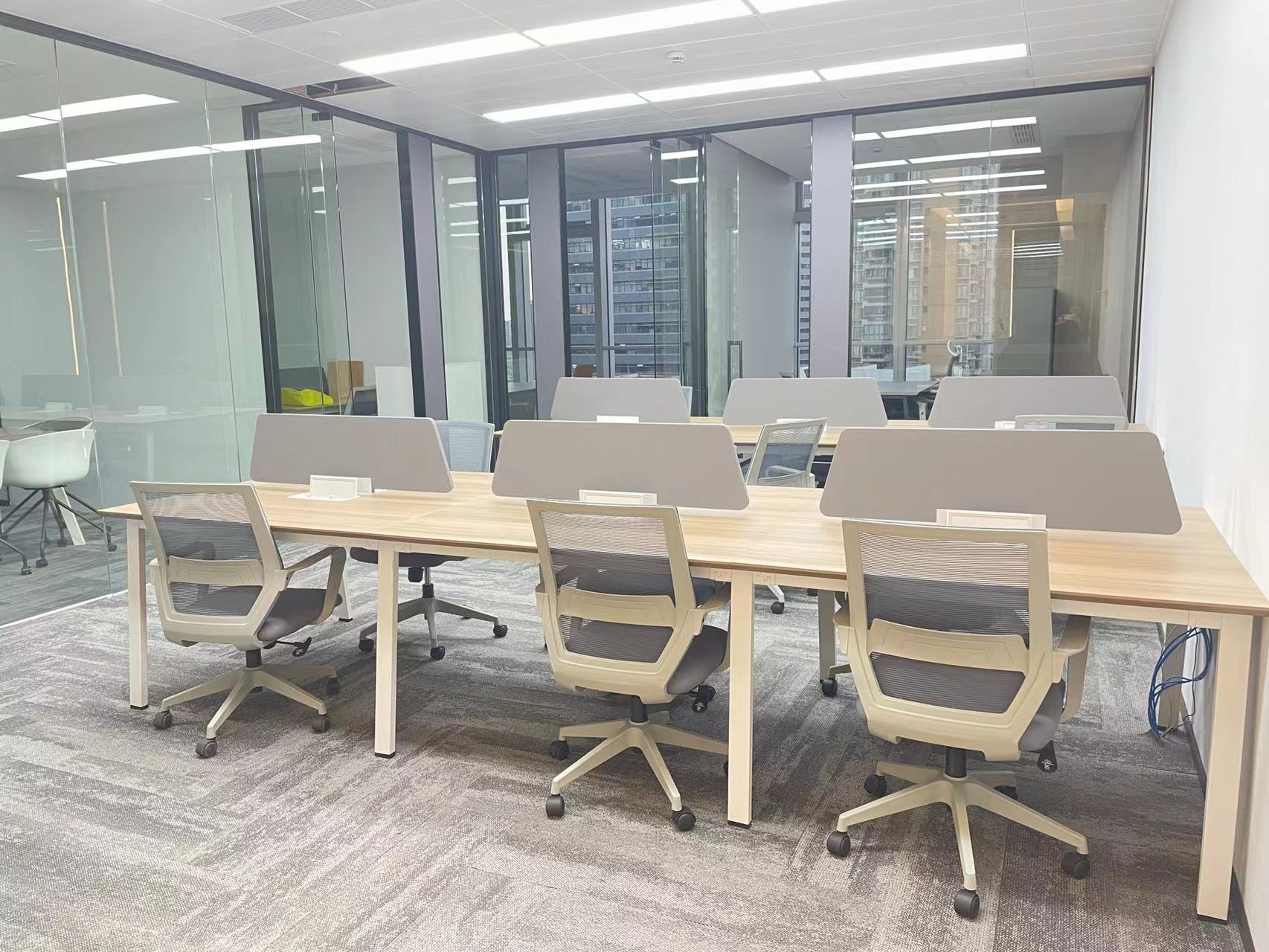 9-220530232054W2.jpg 静安泰禾大厦精装修带家具拎包入住现房出租(图2)