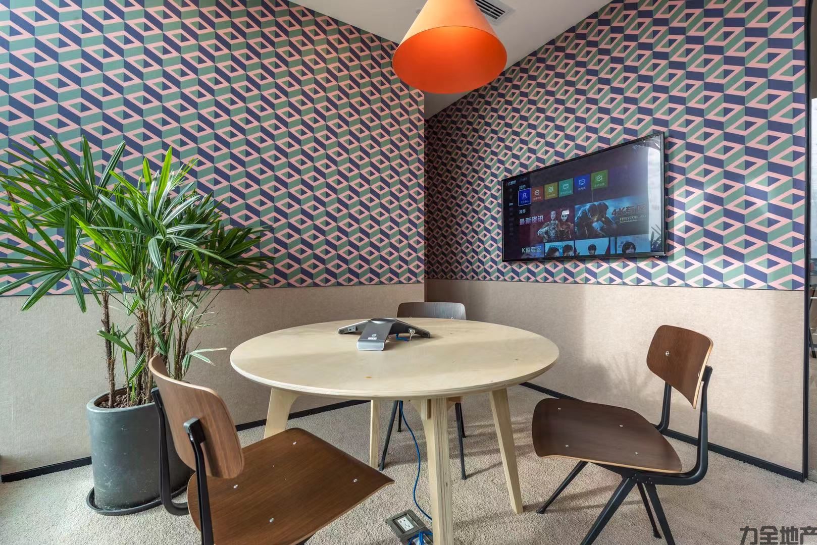 15-220R3164915427.jpg 德必世纪we 精装修配家具(图8)